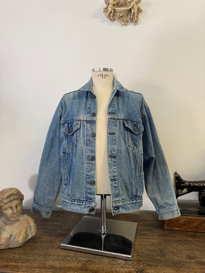 Vintage Levi’s Jacket “L”