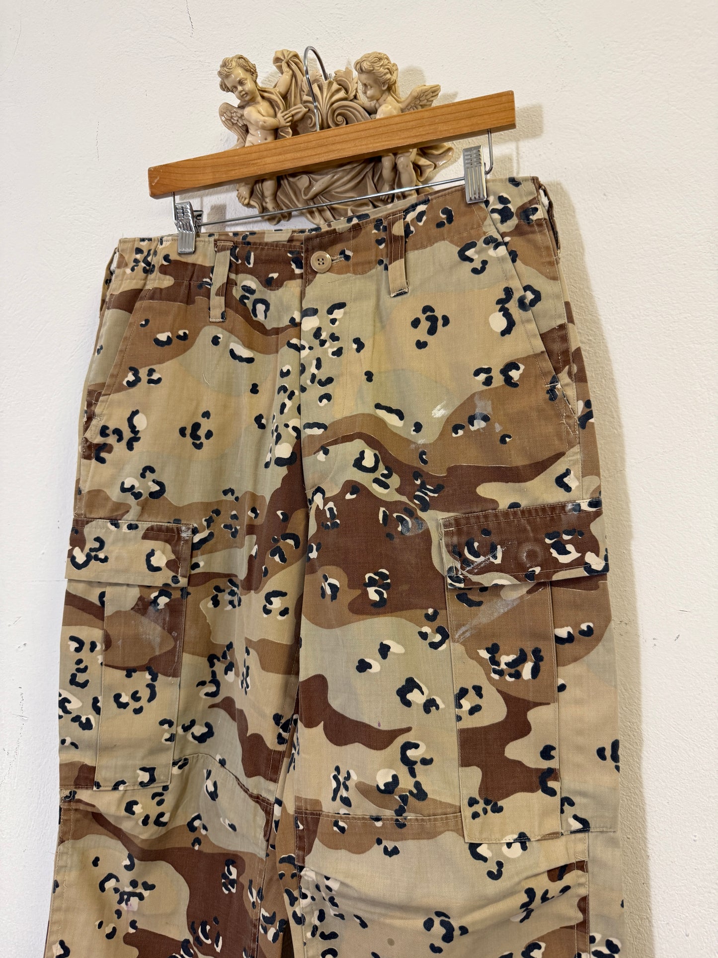 Desert Chocolate Cargo Pants “W33”