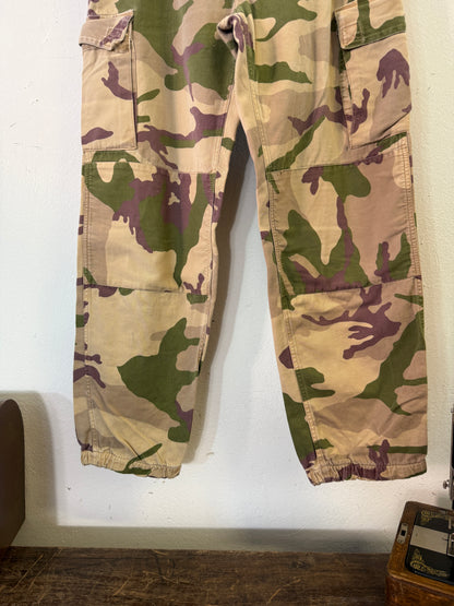 Vintage Italian Army Cargo Pants “W33”
