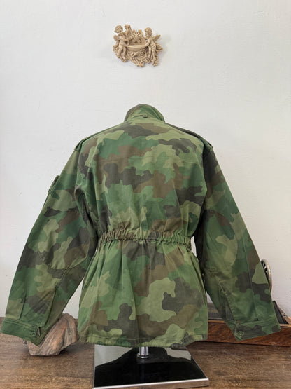 Vintage 90’s Serbian Army Jacket “L/XL”