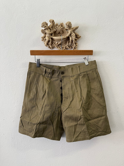 Vintage Italian Army Bermuda Shorts with Buttons 86 cm