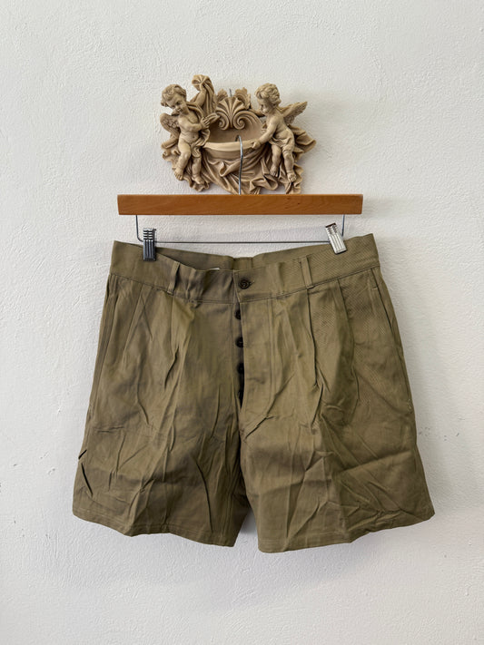 Vintage Italian Army Bermuda Shorts with Buttons 86 cm