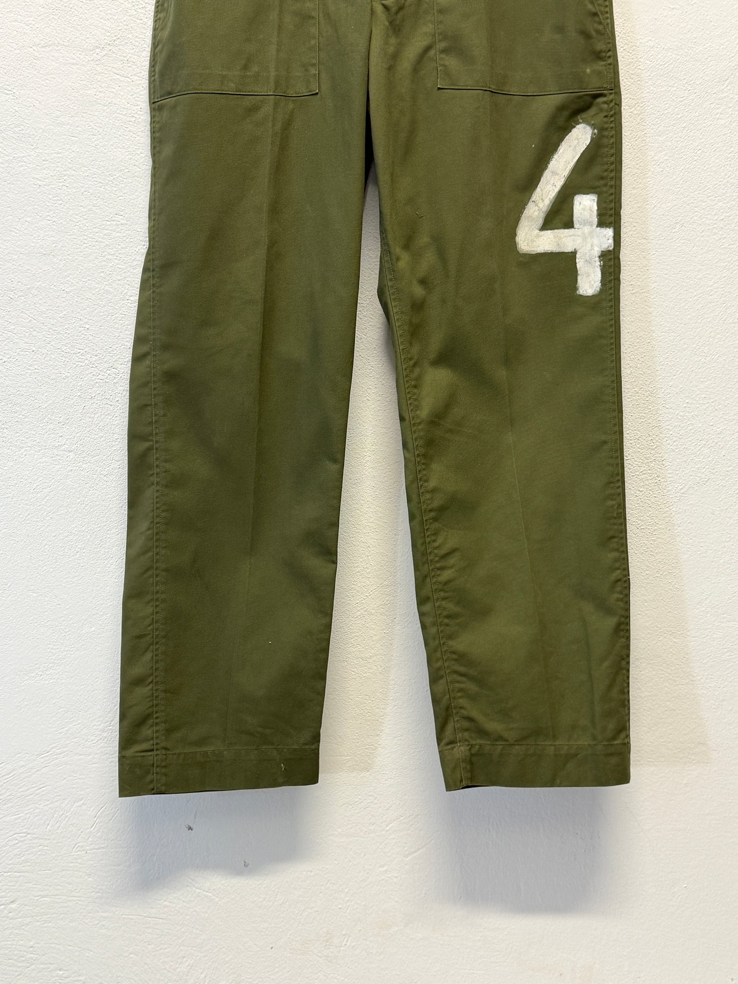 Vintage British Fatigue Army Pants “W32”