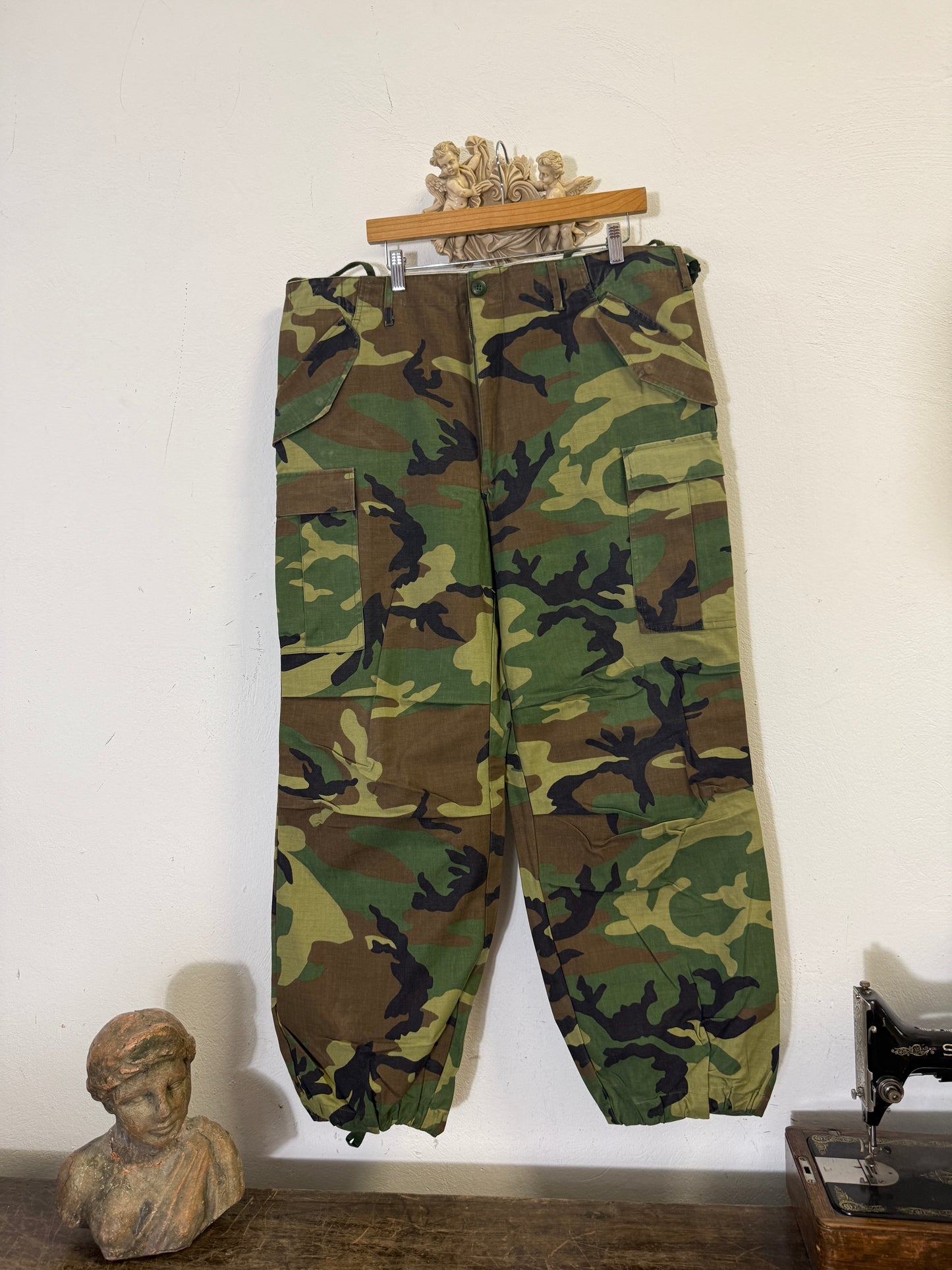Woodland Cargo Pants “W40”