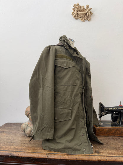 Vintage 90’s Austrian Army Jacket “L”