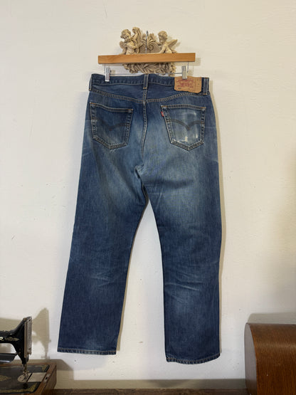Vintage Levi’s 501 “W35 L30”