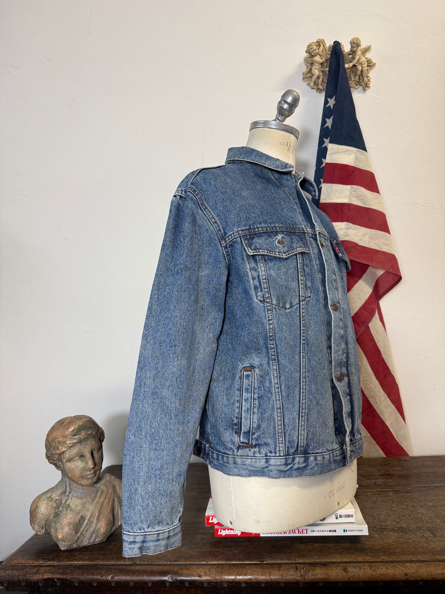 Vintage Levi’s Jacket “L”