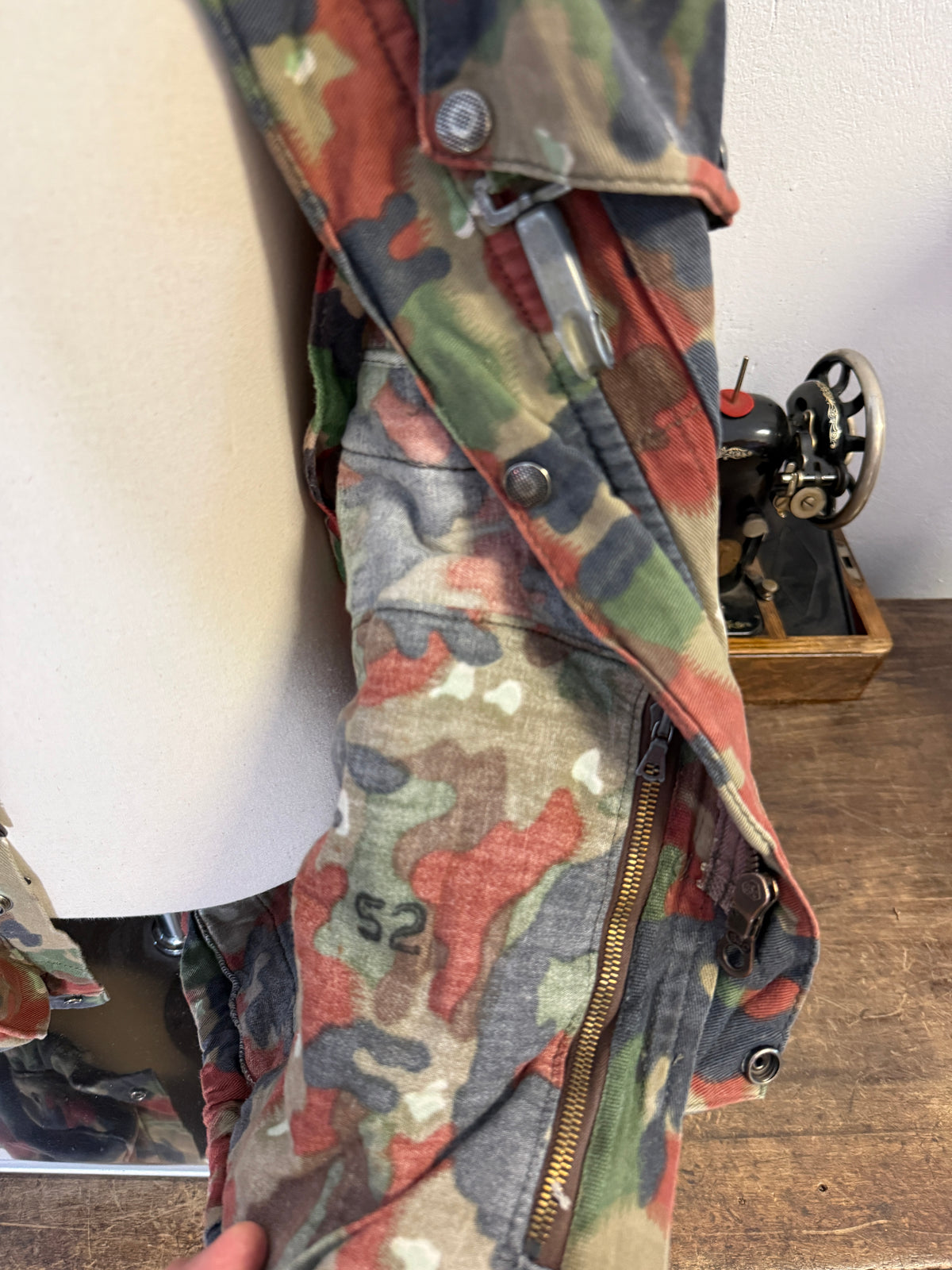 Vintage Swiss Army Camo Jacket M70 “L/XL”