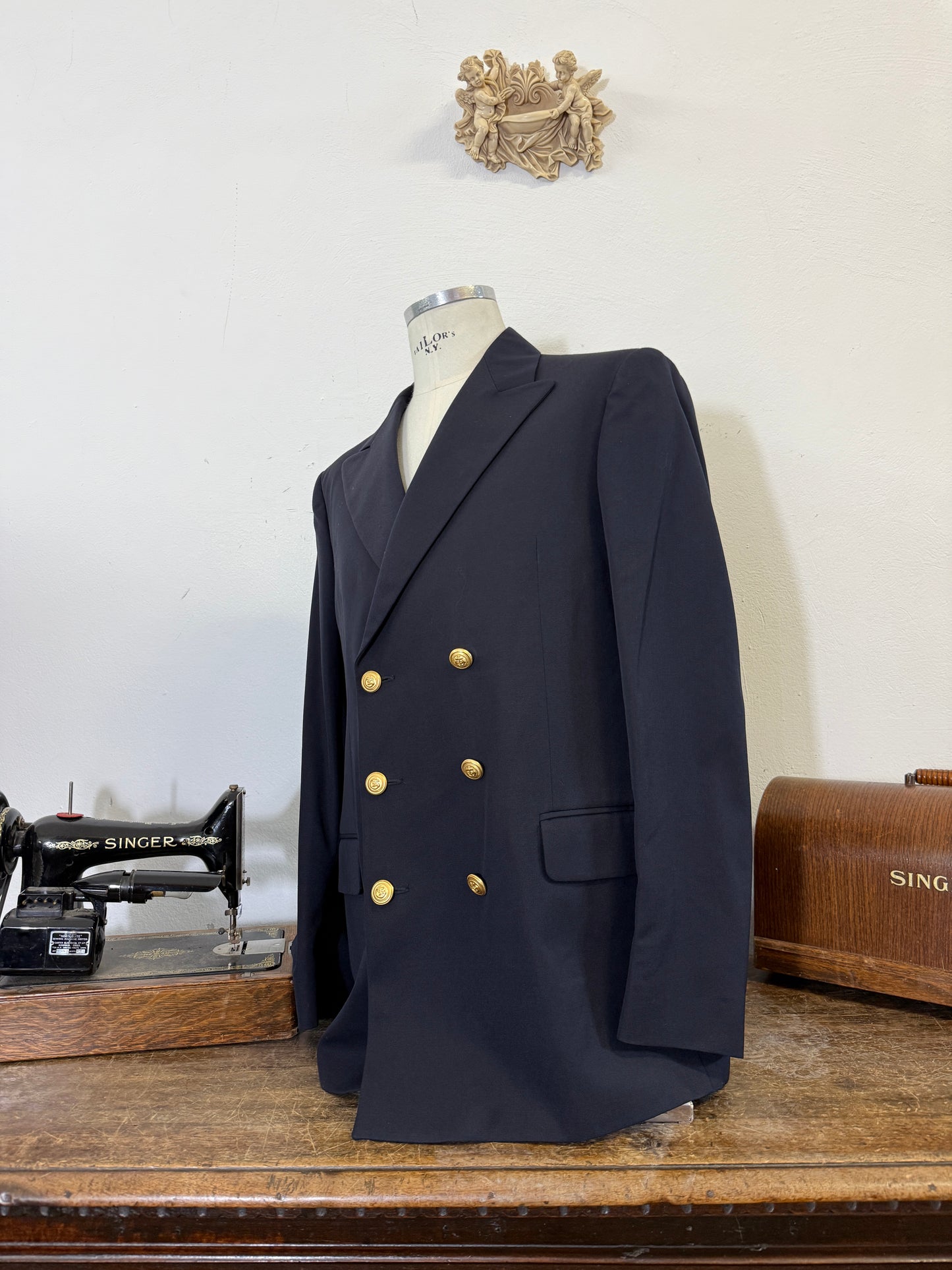 Vintage 00’s Italian Navy Double Breasted Jacket “XL”