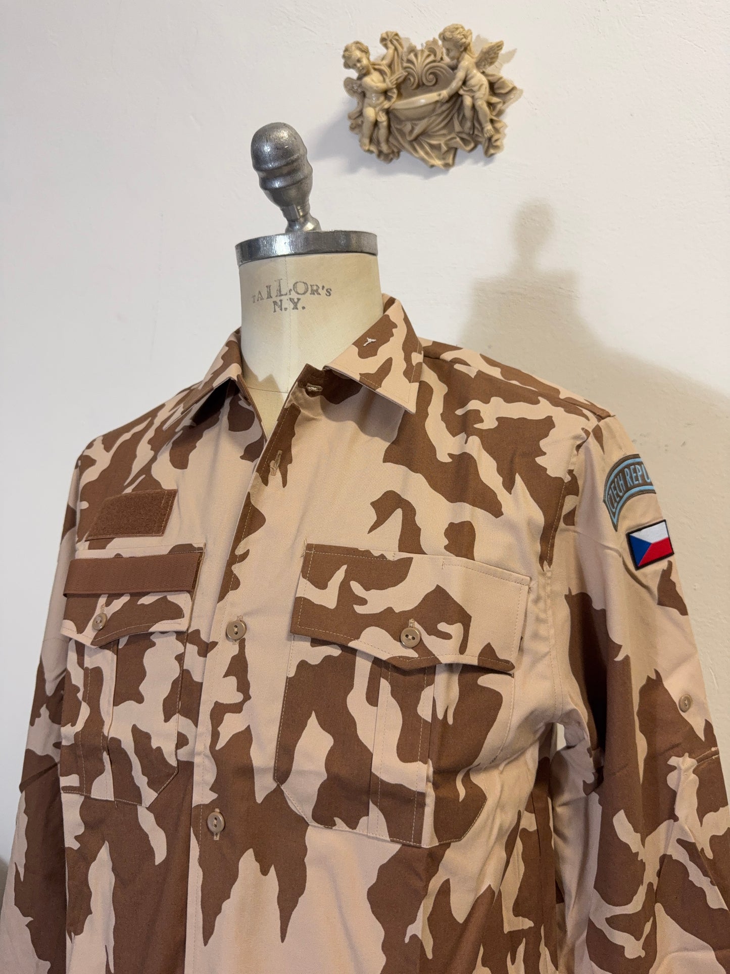 Deadstock Czech Republic Army Shirt - S, M