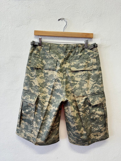 Digital Camo Cargo Short “W31”