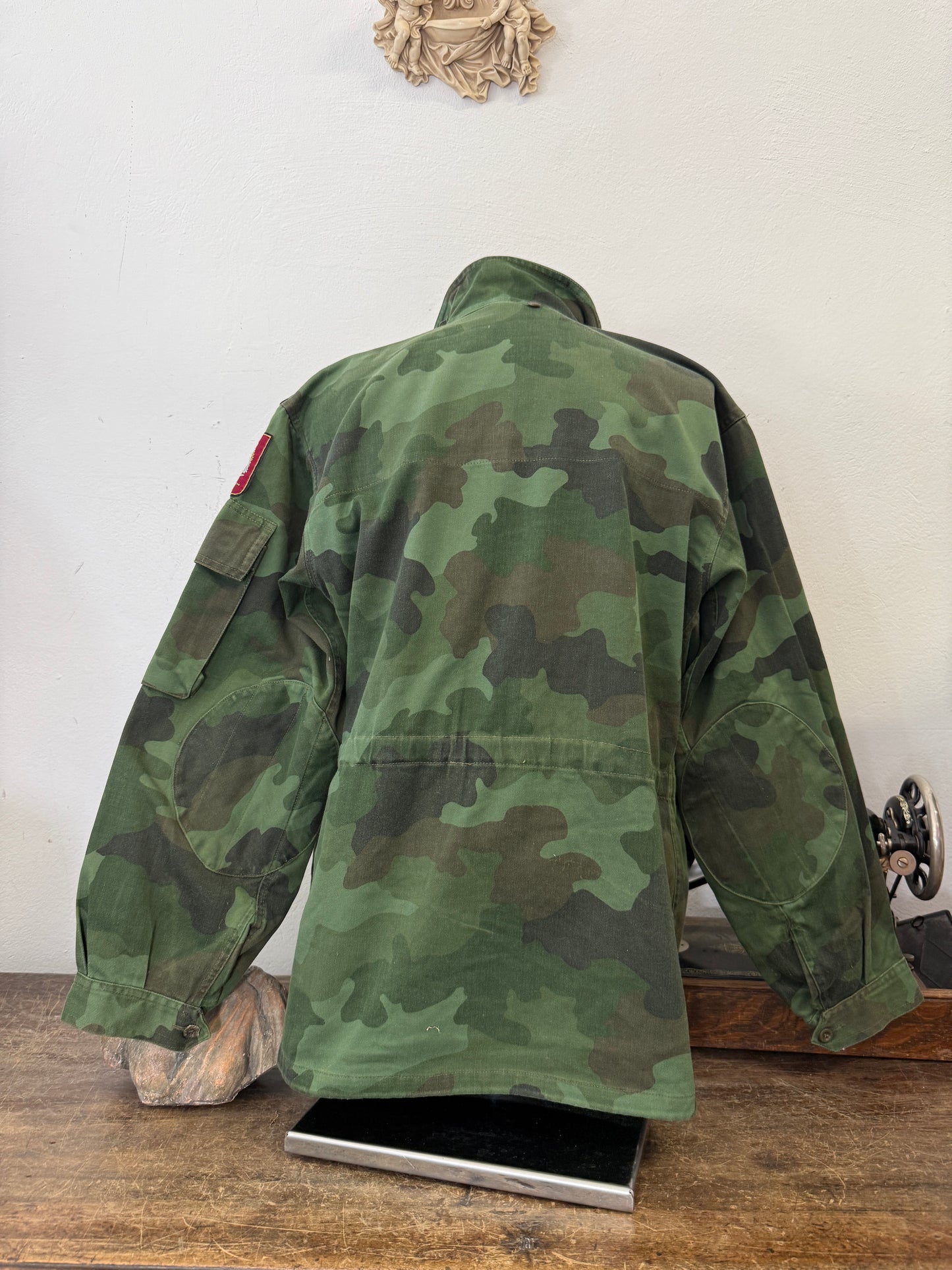Vintage 90’s Serbian Army Jacket “XL”