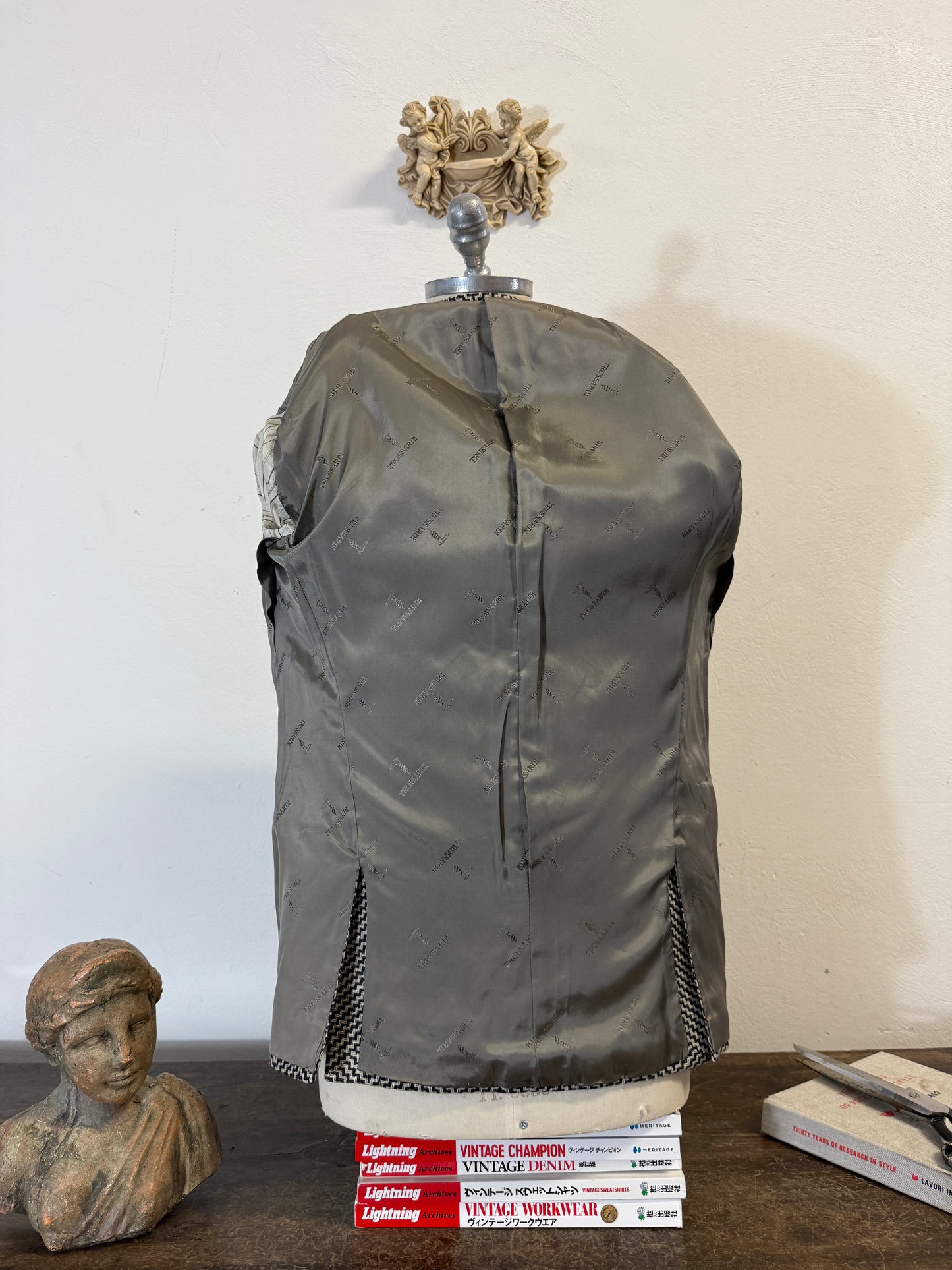 Vintage Trussardi Blazer “M”