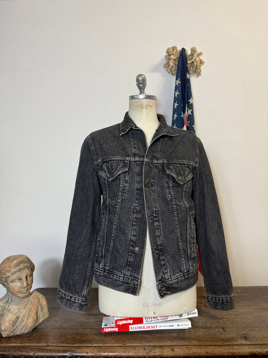 Vintage Levi’s Jacket “M”