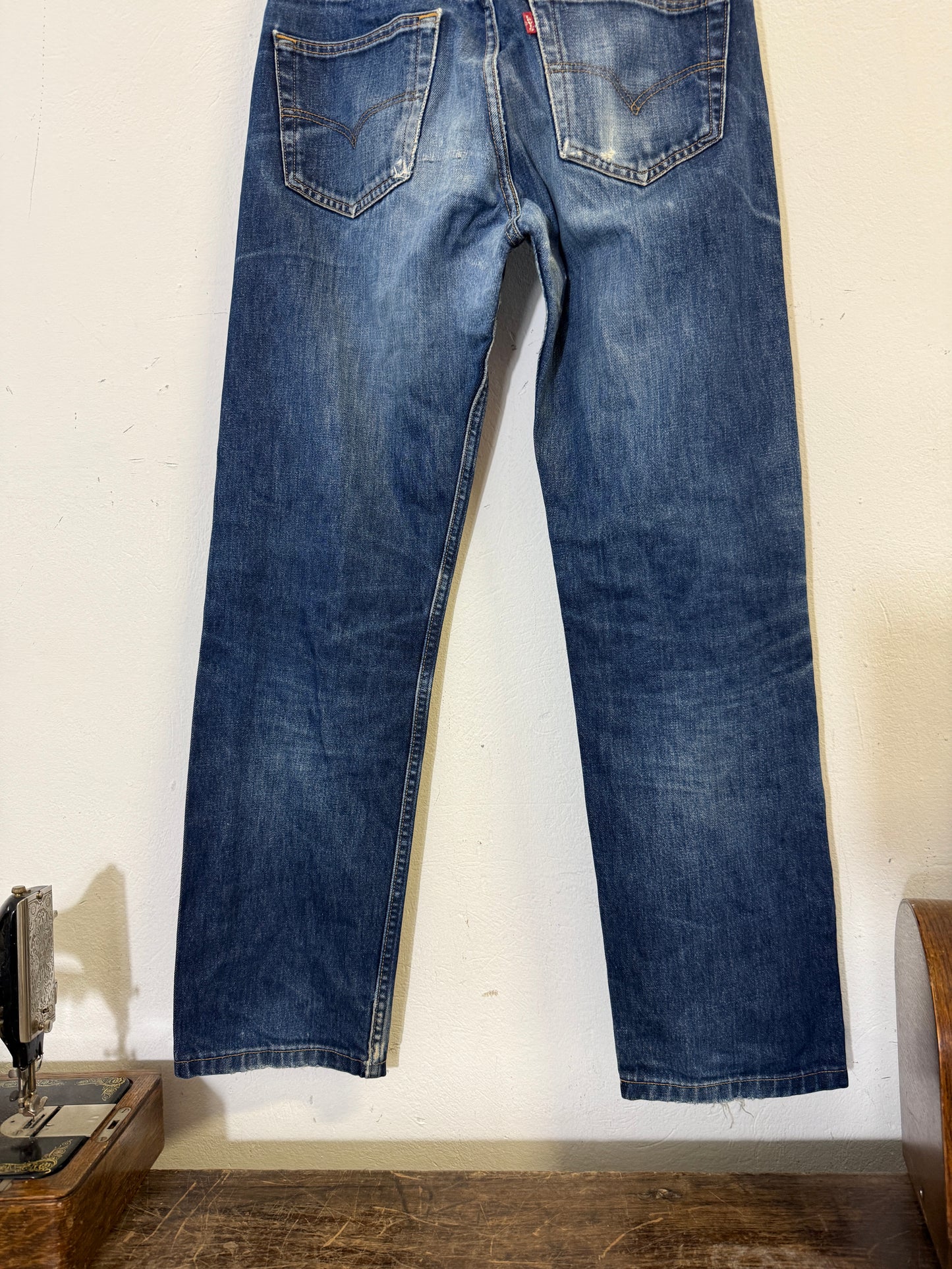 Vintage Levi’s 501 “W32 L32”