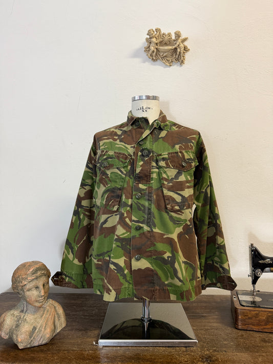 Vintage 90’s British Army Camo Jackets “M”