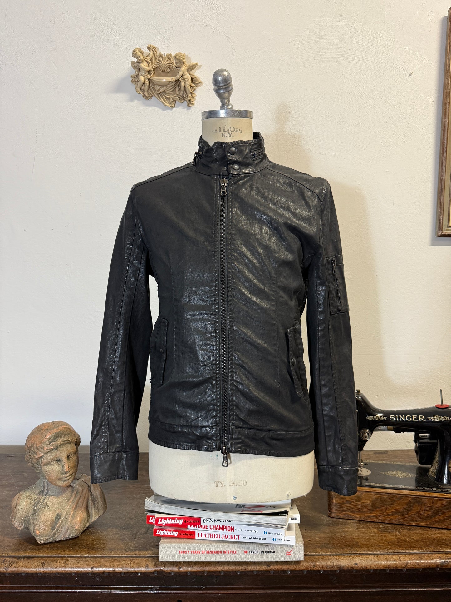 Glossy Leather-Effect Cotton Jacket “S”