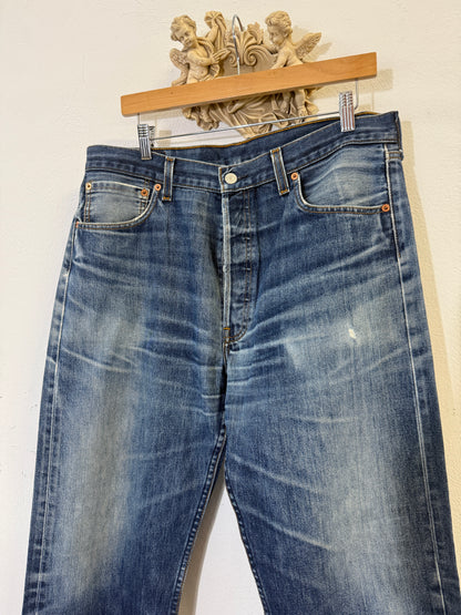 Vintage Levi’s 501 “W35 L30”