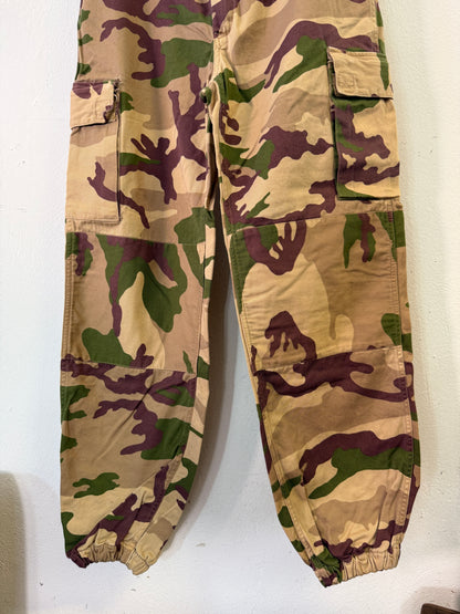 Vintage Italian Army Cargo Pants “W33”