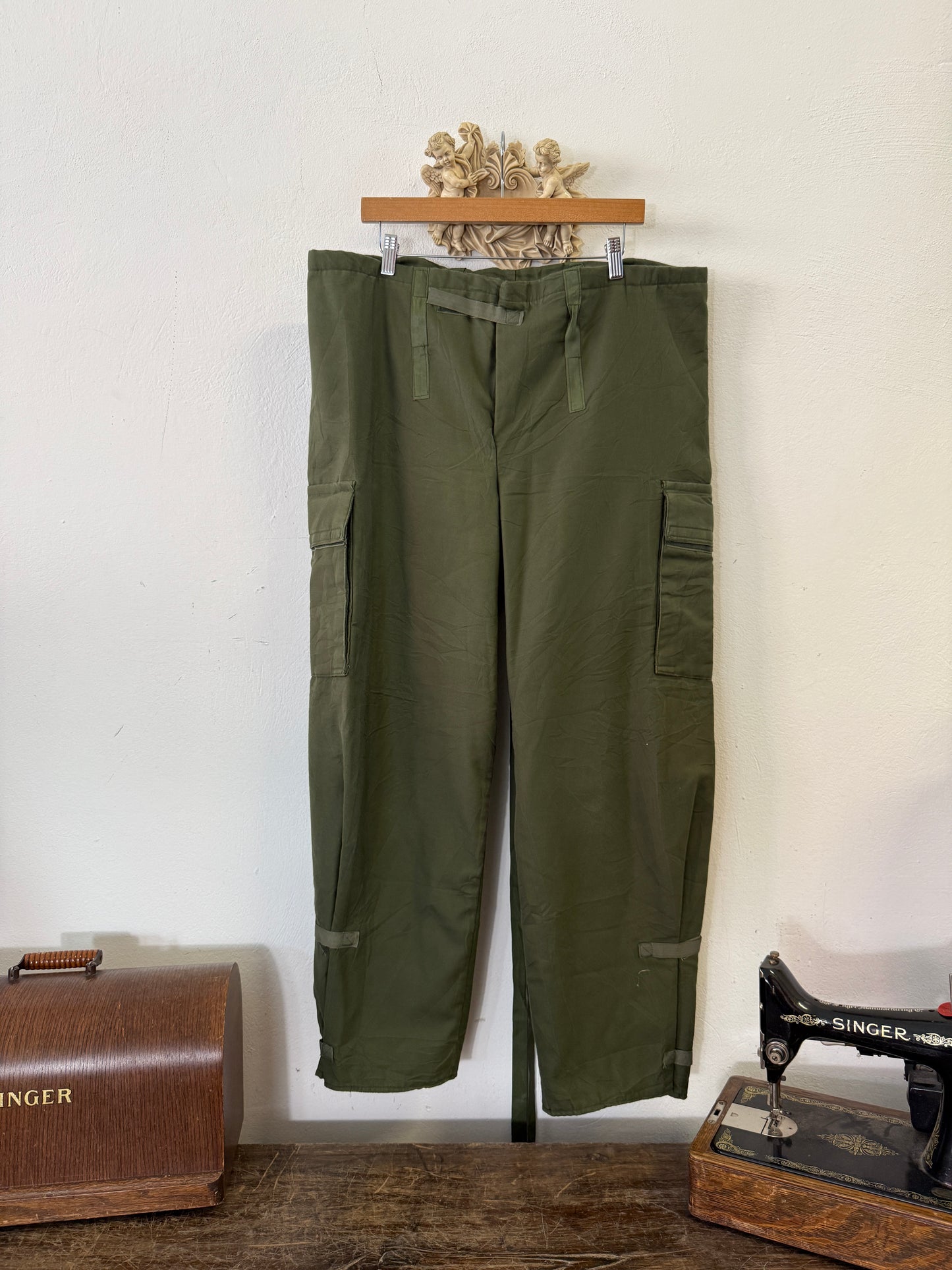 Vintage Military Cargo Pants “W40”