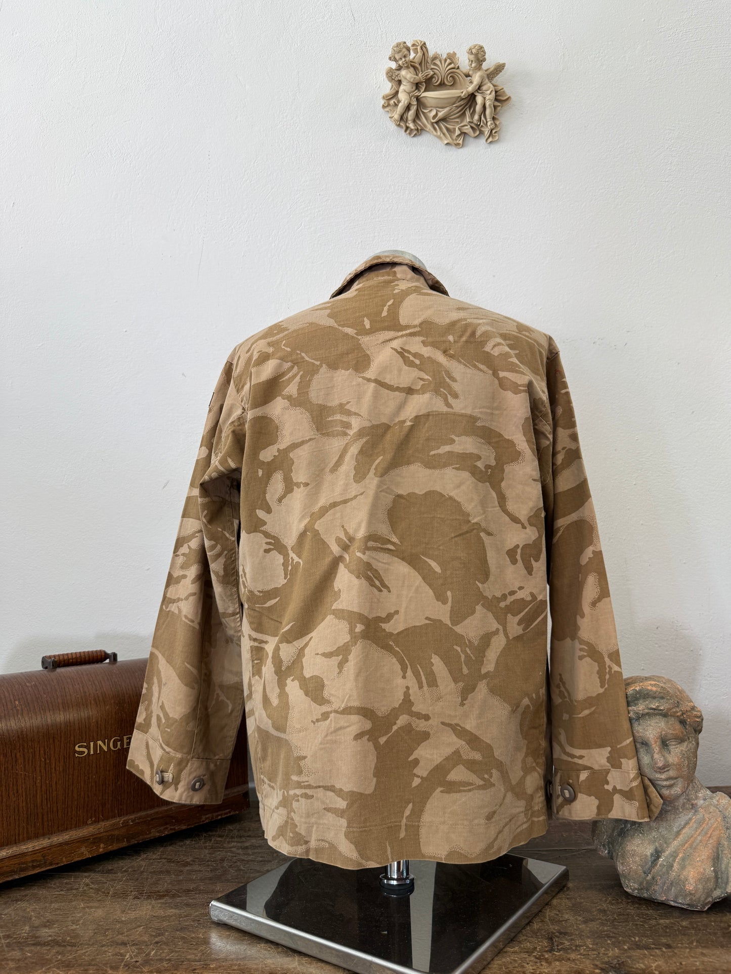 Vintage British Army Dpm Jacket “M”