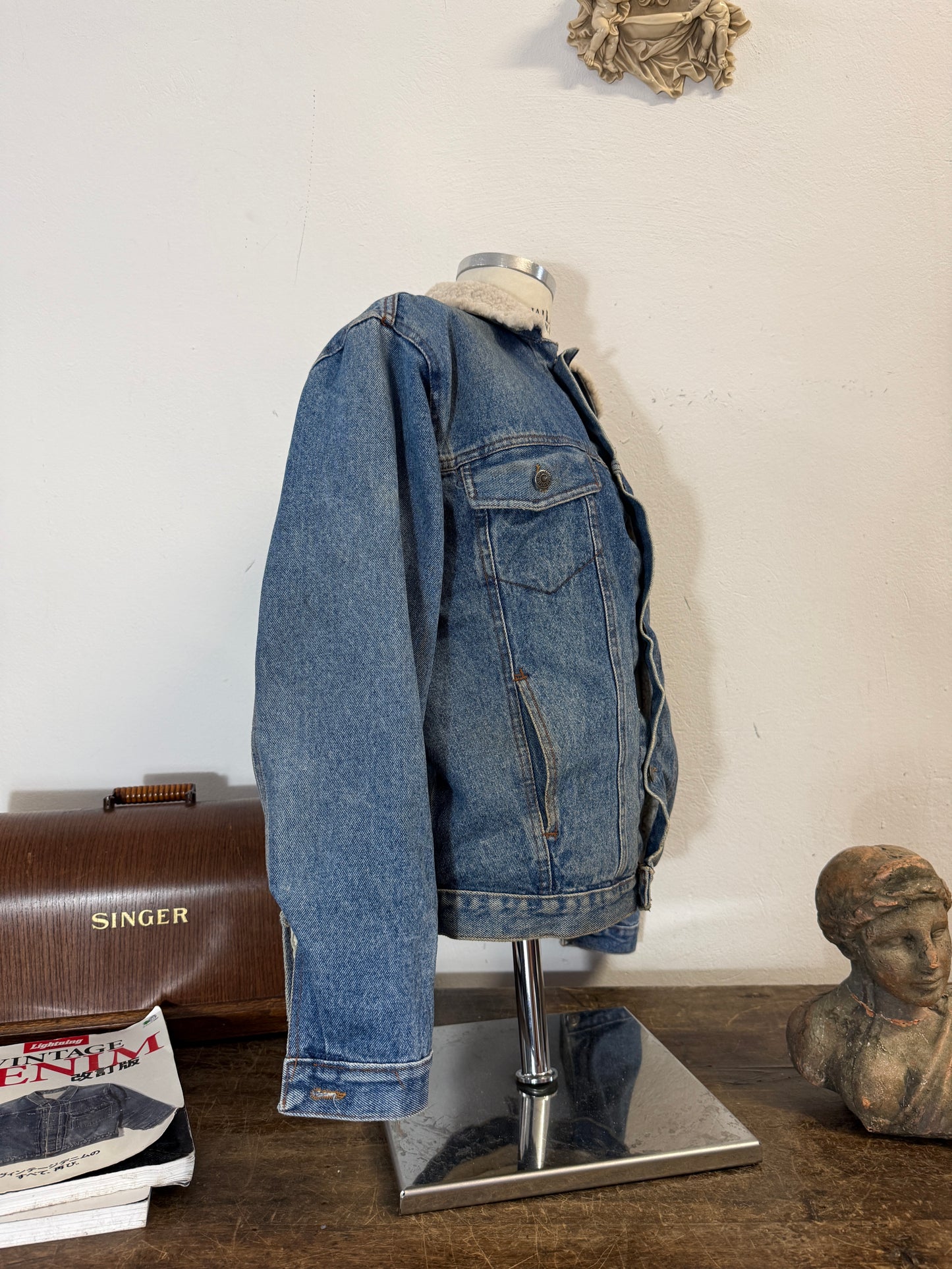 Vintage Levi’s Jacket “L”