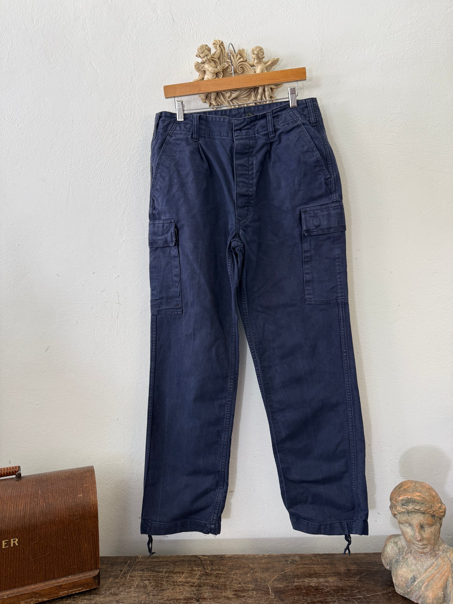 Vintage German Army Cargo Pants “W33”