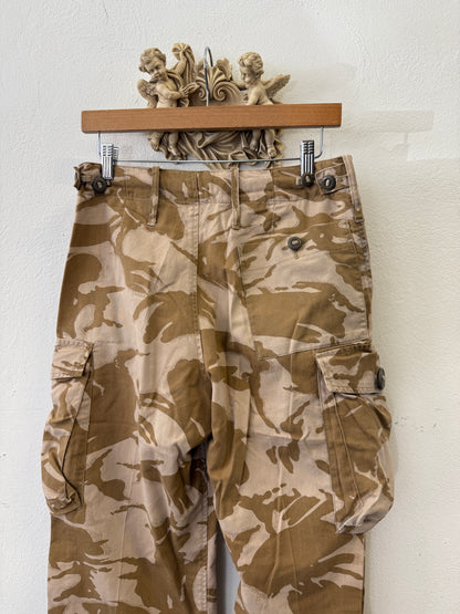 Vintage British Army Camo Cargo Pants “W31”