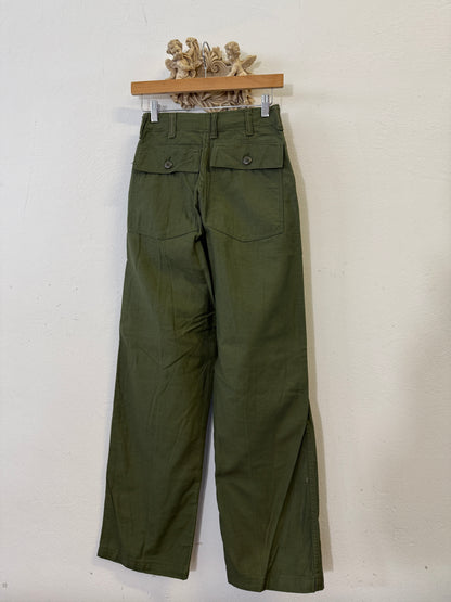 Vintage Fatigue Pants Us Army “W25”
