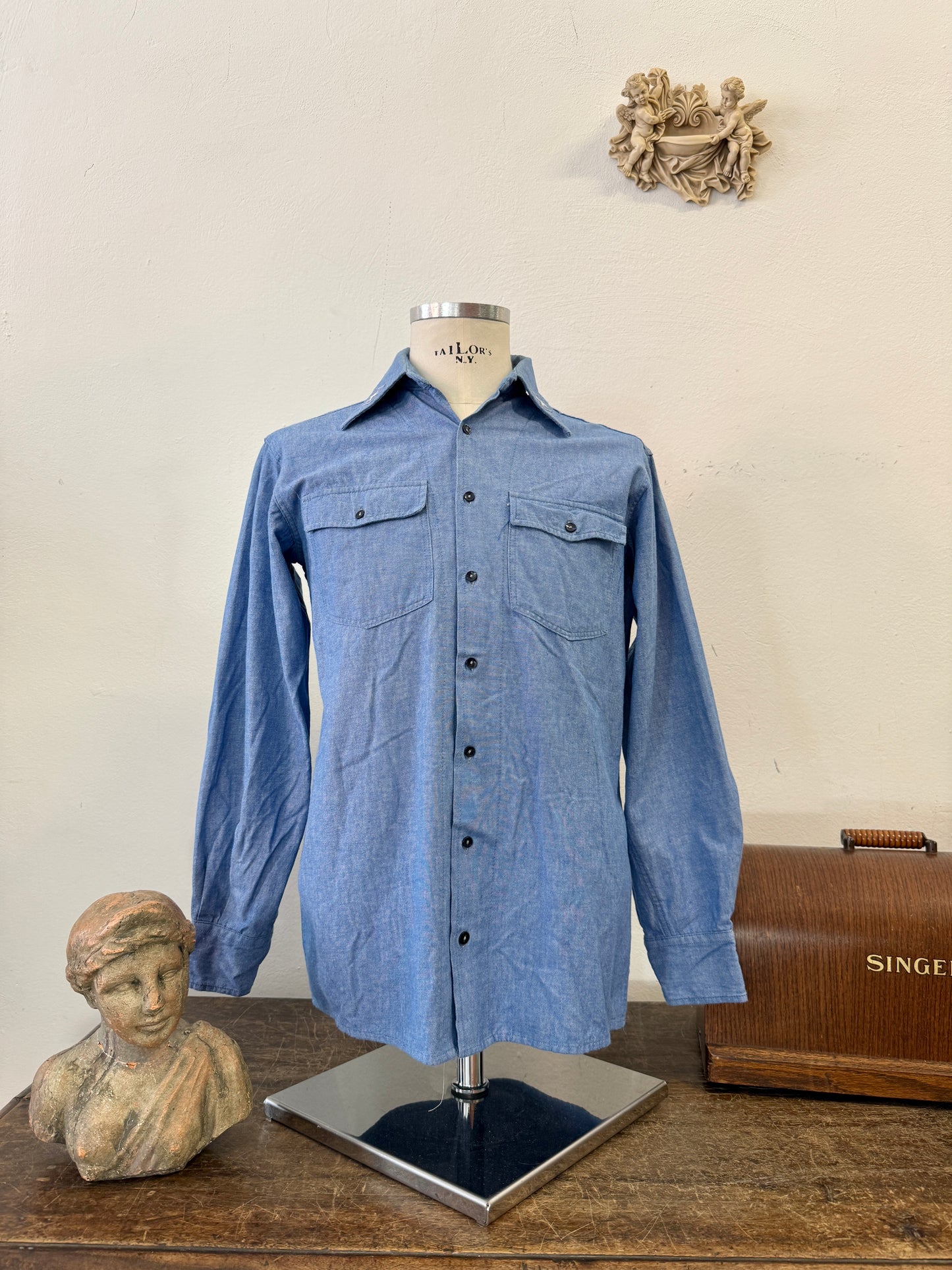 Vintage 90’s Italian Navy Shirt “M”
