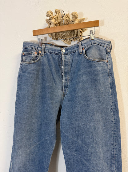 Vintage Levi’s 501 Made in Usa “W40 L34”