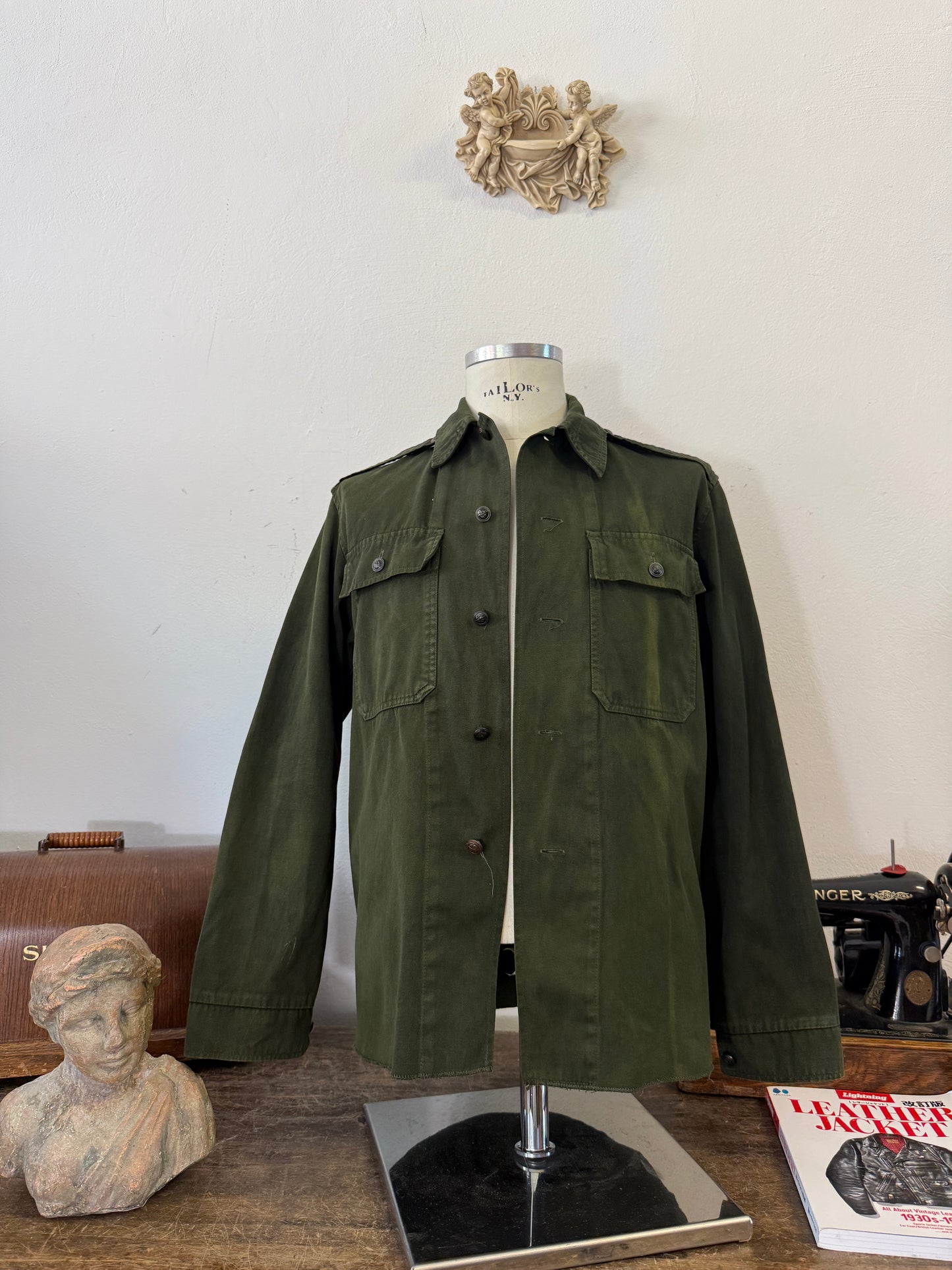 Vintage 80’s Faded Hungarian Army Shirt “M”