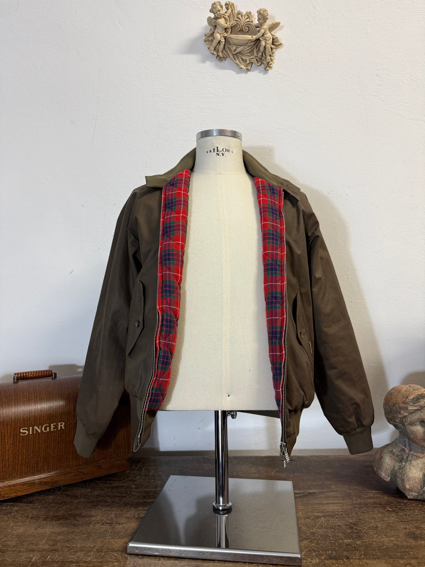 Vintage Waxed Baracuta Jacket Made in England “S”