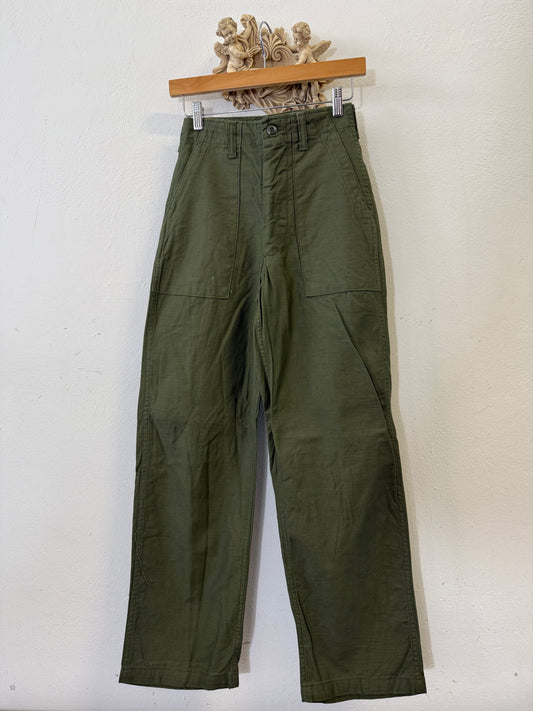 Vintage Fatigue Pants Us Army “W24”