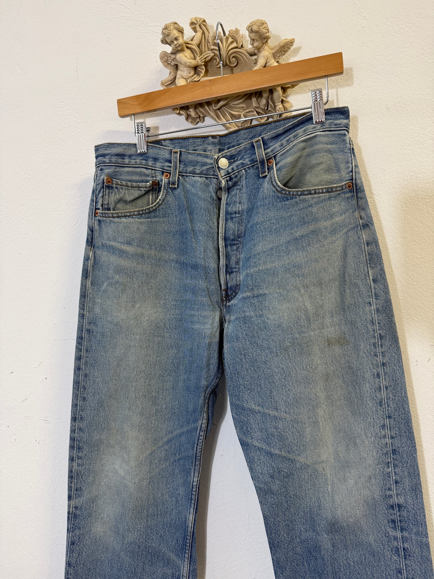 Vintage Levi’s 501 “W32 L32”