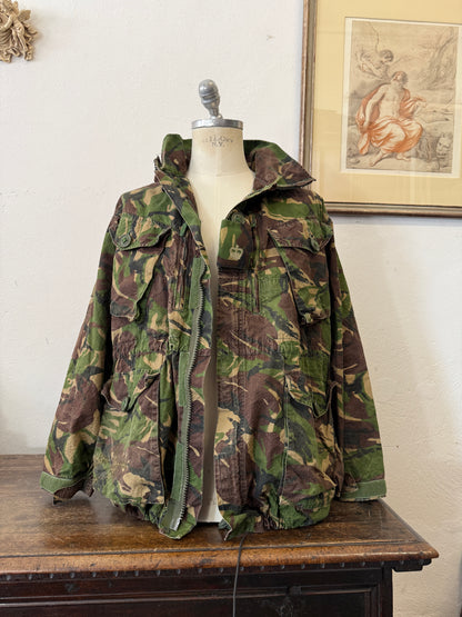 Vintage 90’s British Army Jacket “L/XL”