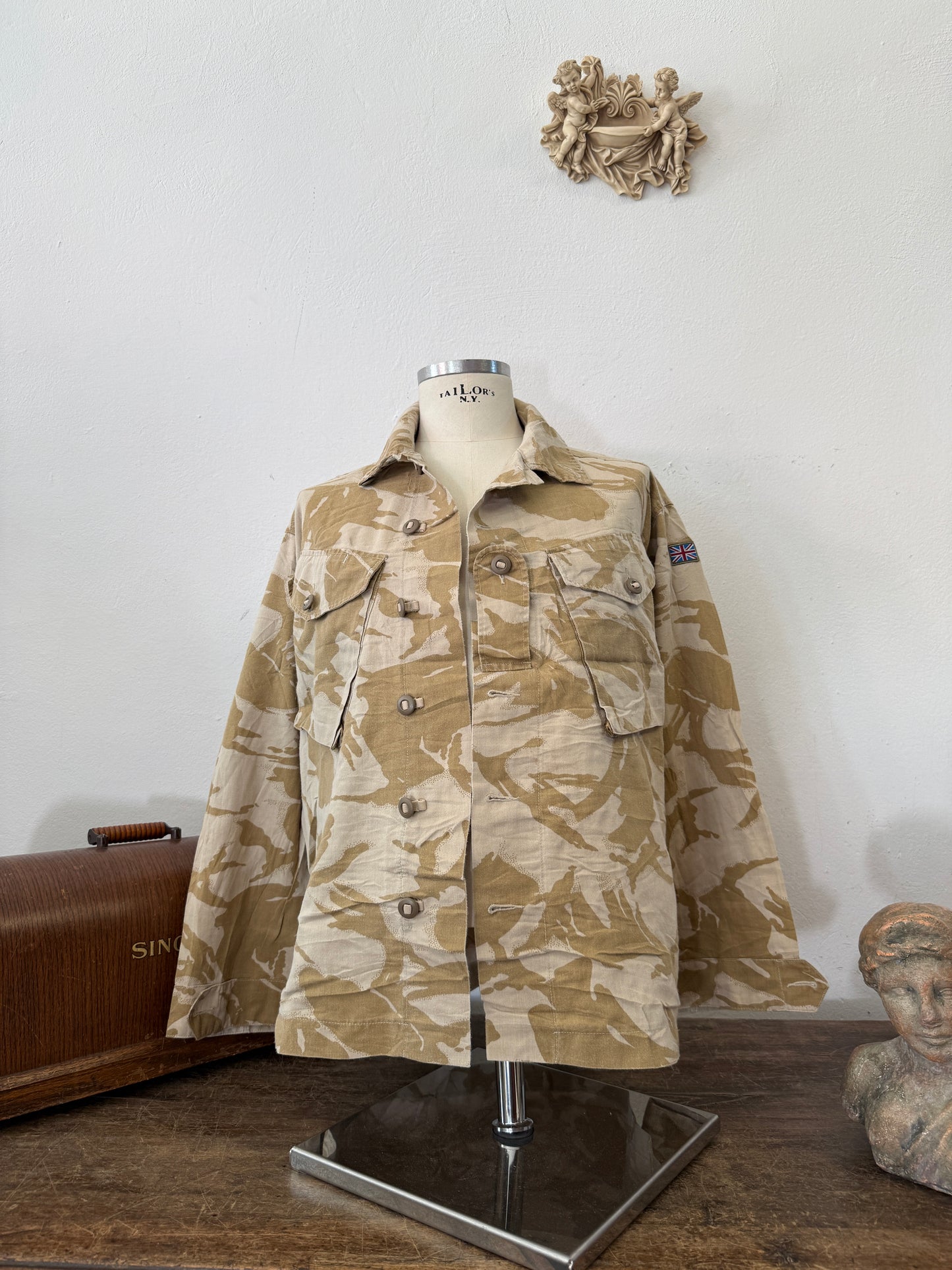 Vintage British Army Dpm Jacket “L”