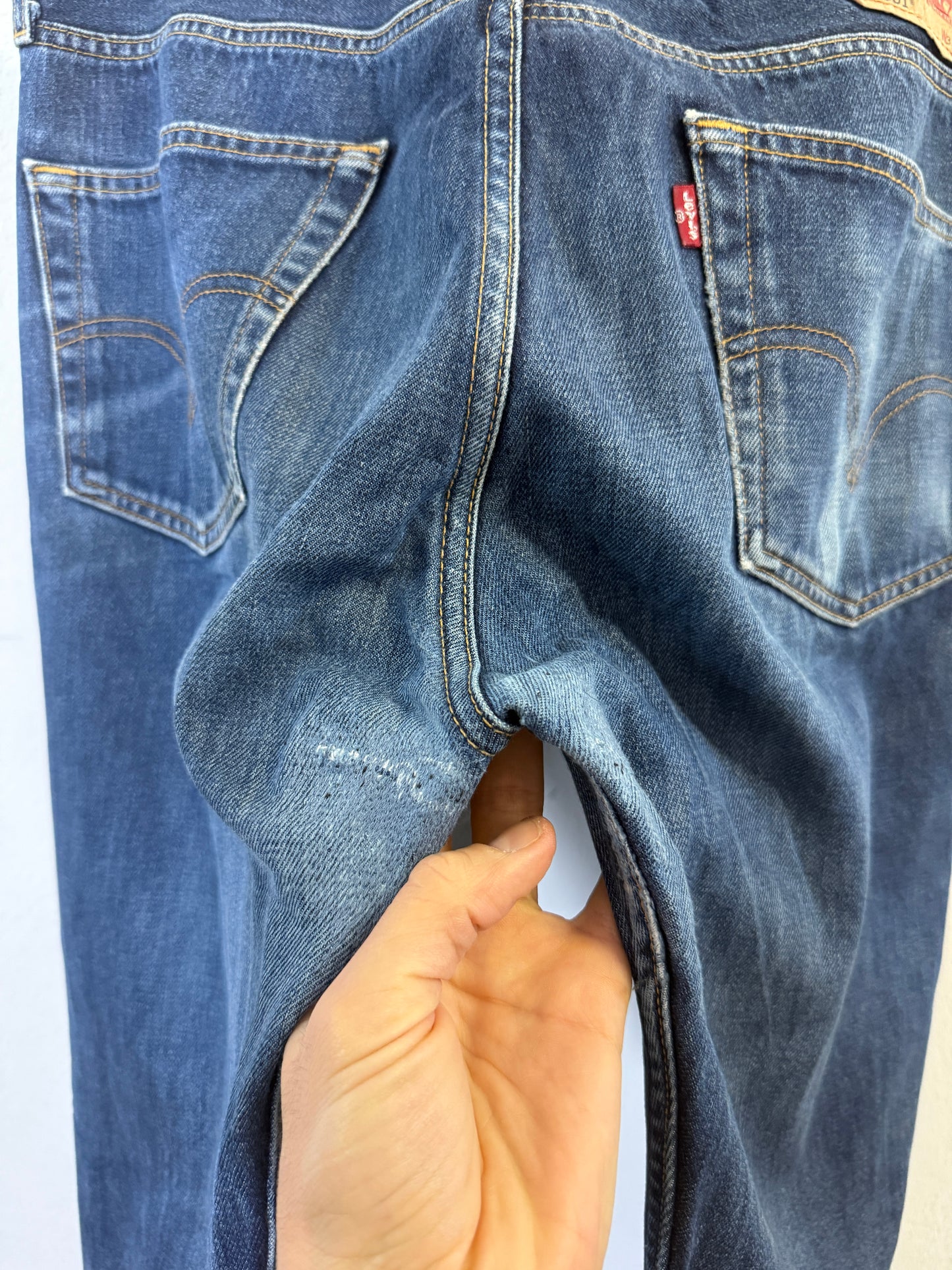 Vintage Levi’s 501 “W36 L32”