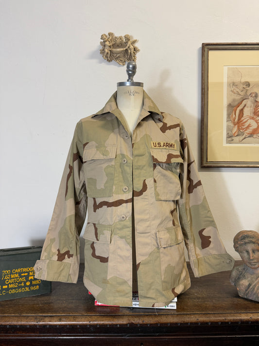 Vintage BDU Desert Camo Jacket Us Army “M”