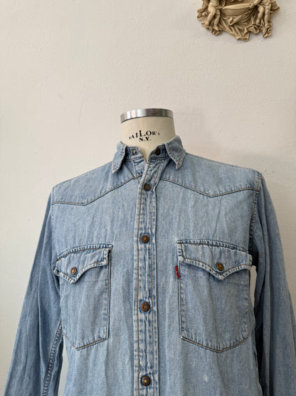 Vintage Levi’s Denim Shirt “S”