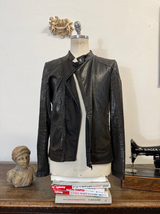 Glossy Leather-Effect Cotton Jacket “M”
