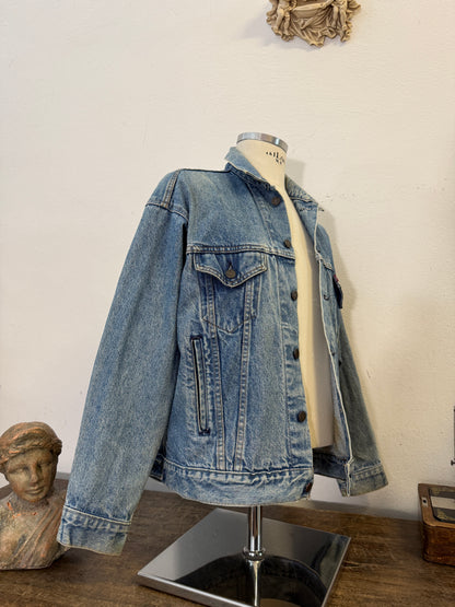 Vintage Levi’s Jacket “L”