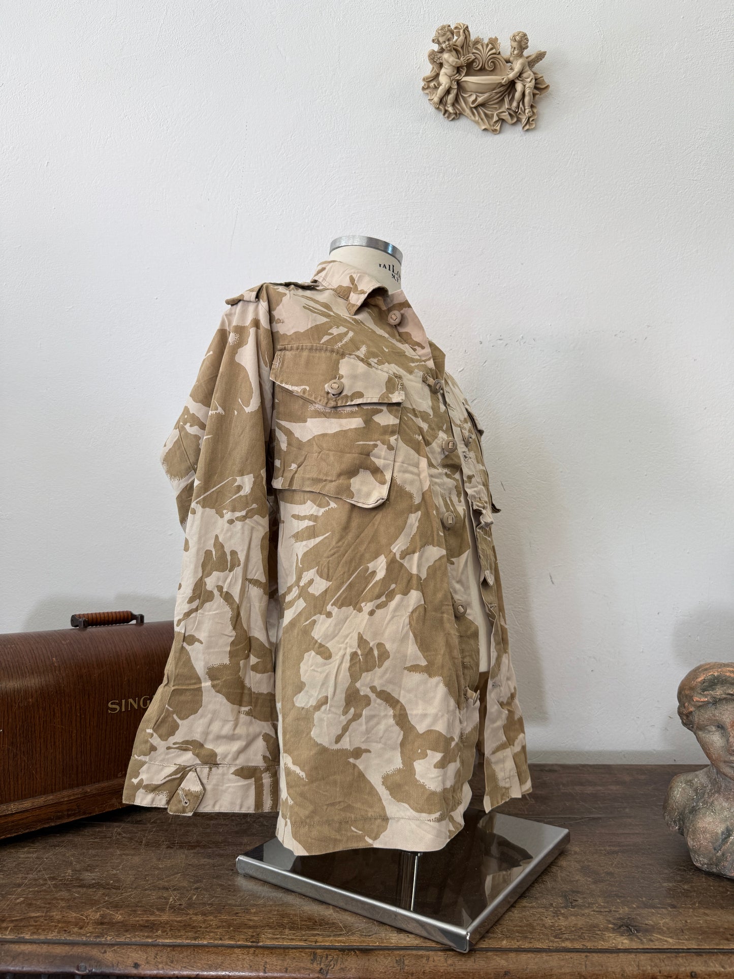 Vintage British Army Dpm Jacket “L”
