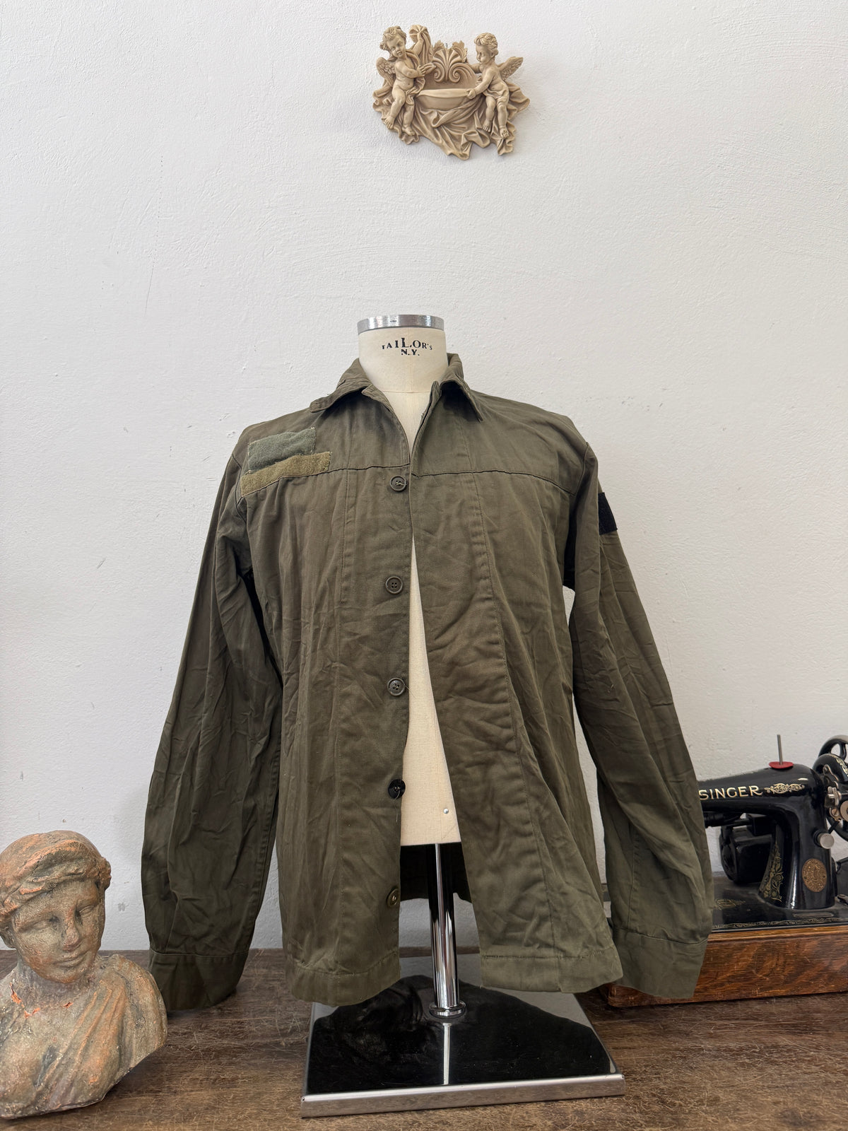 Vintage 80’s Italian Army Jacket “L”