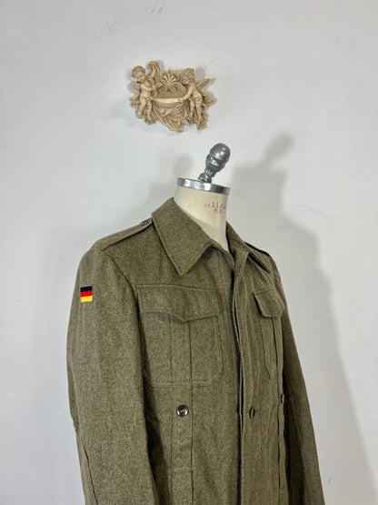 veste en laine de l’armée allemande vintage
