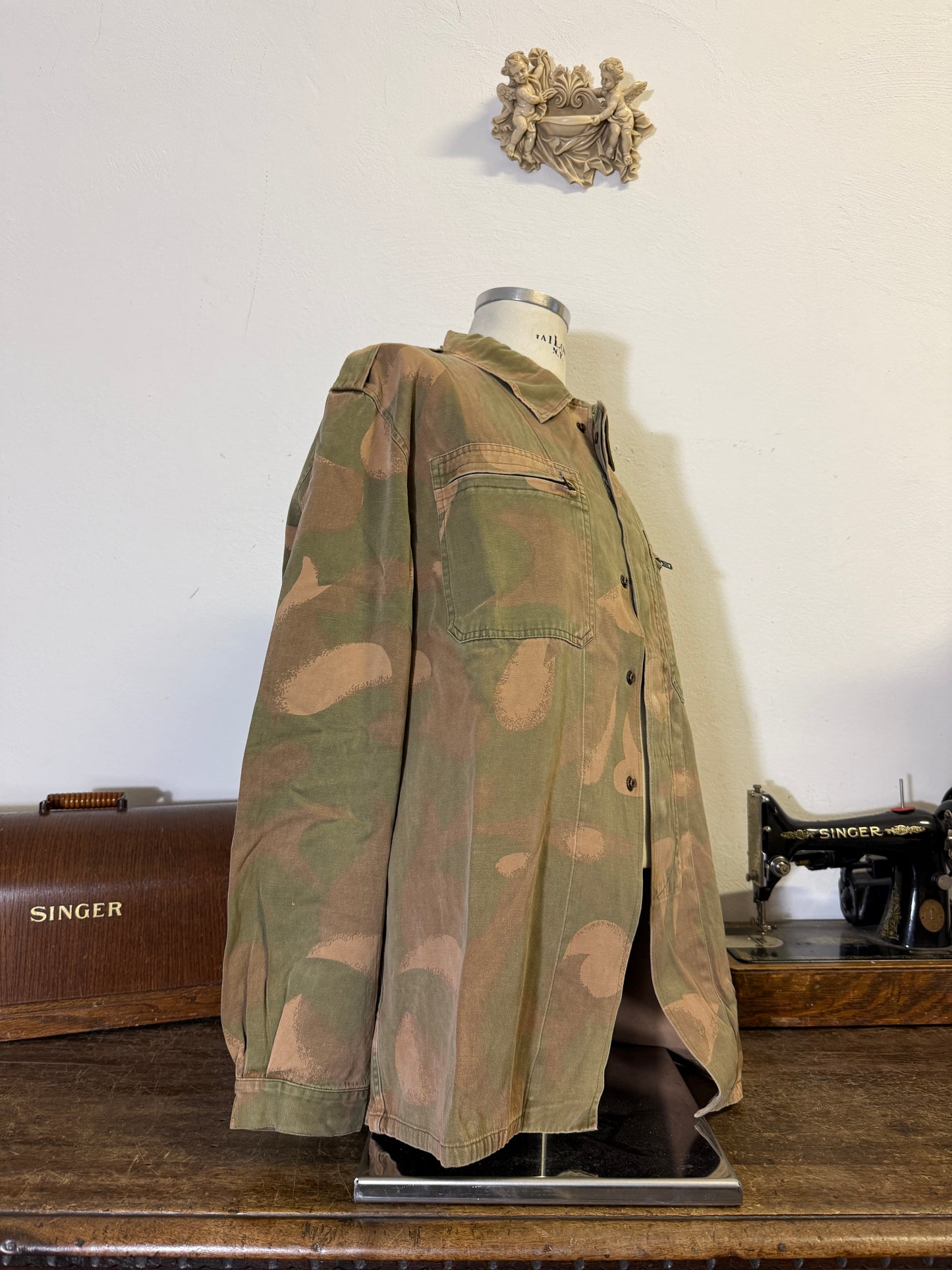 Vintage 90’s Hungarian Army Overshirt “XL”