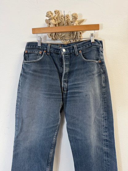 Vintage Levi’s 501 Made in Usa “W33 L30