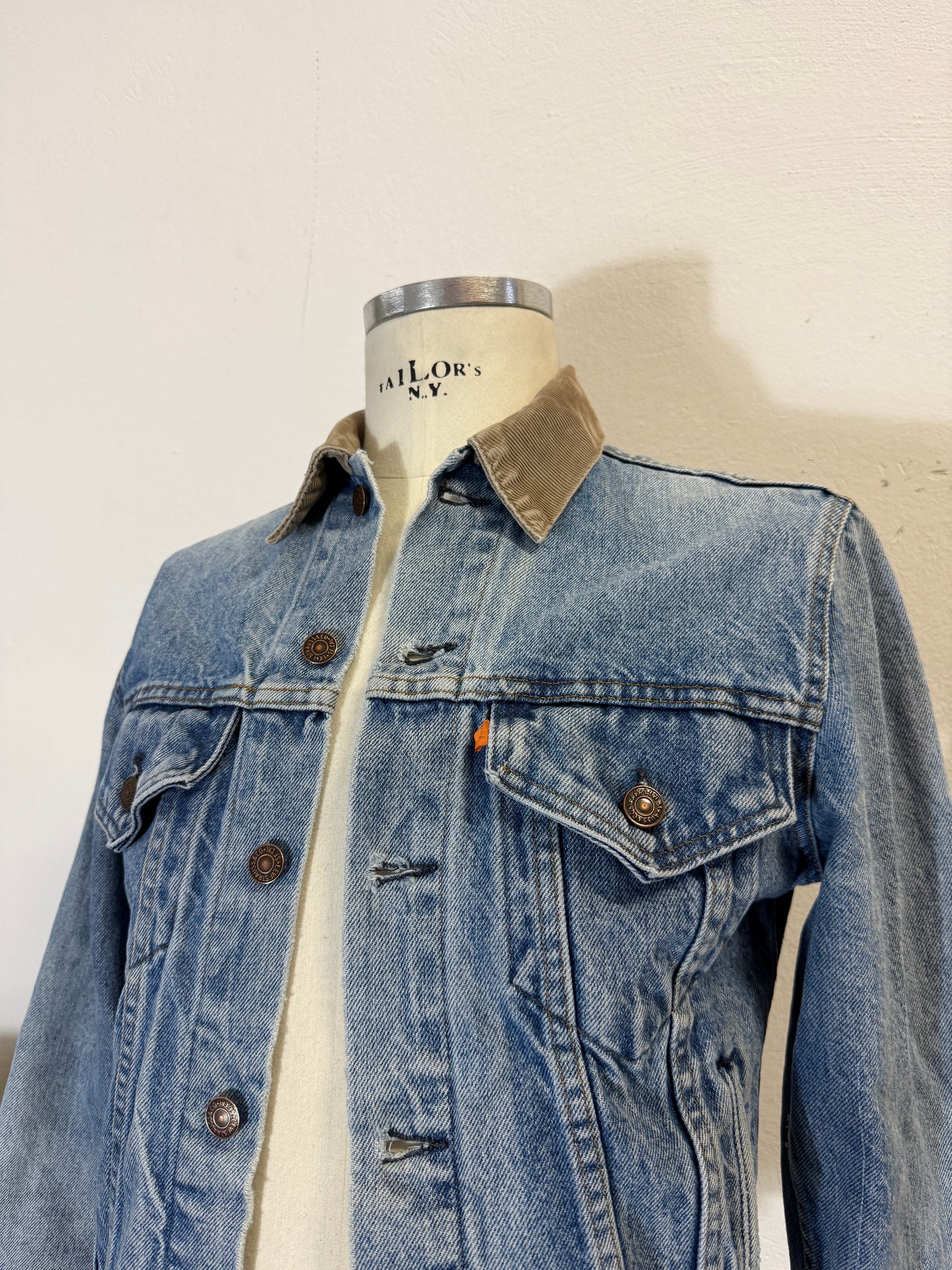 Vintage Levi’s Jacket “S”