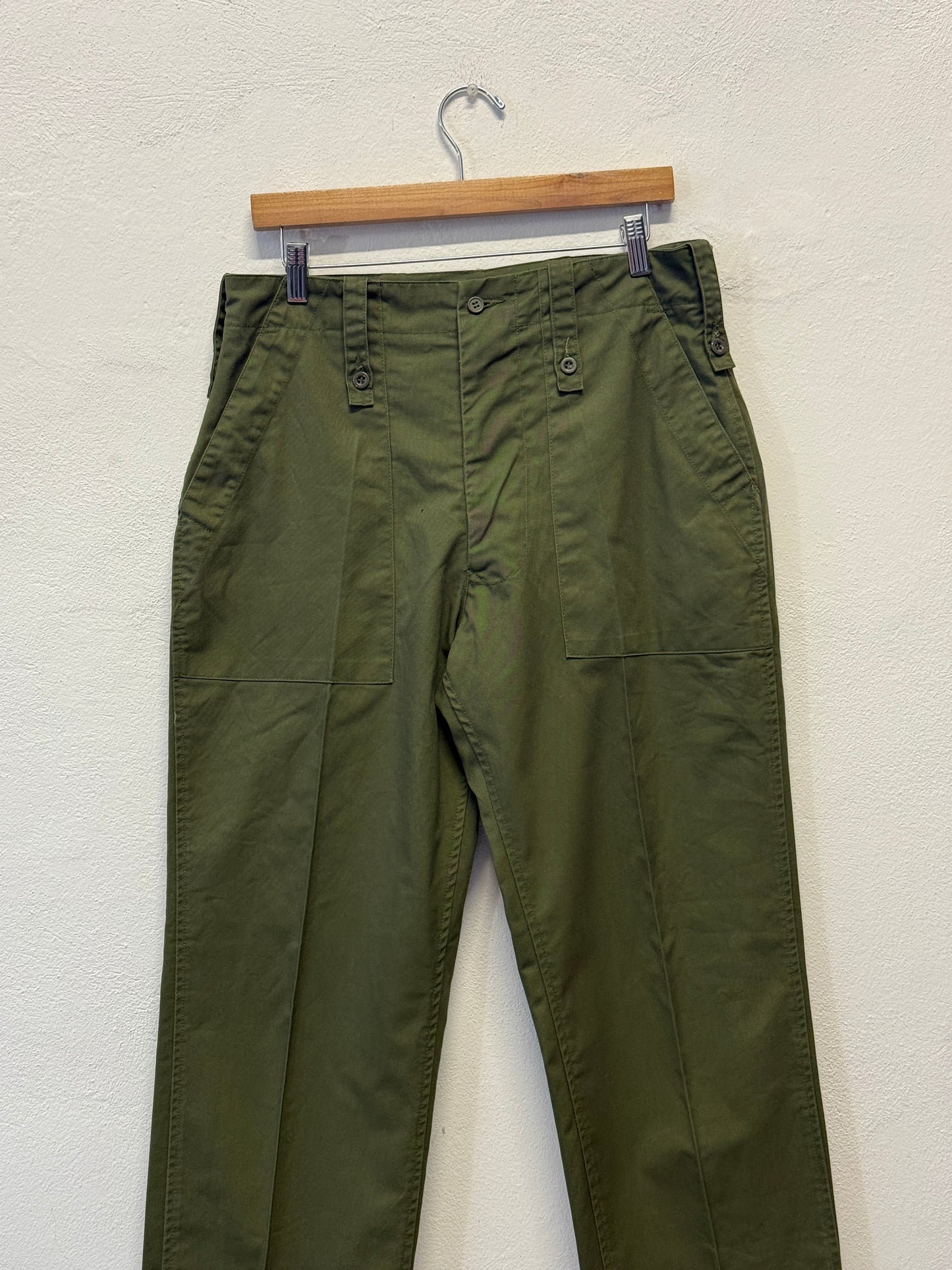 Vintage British Fatigue Army Pants “W32”