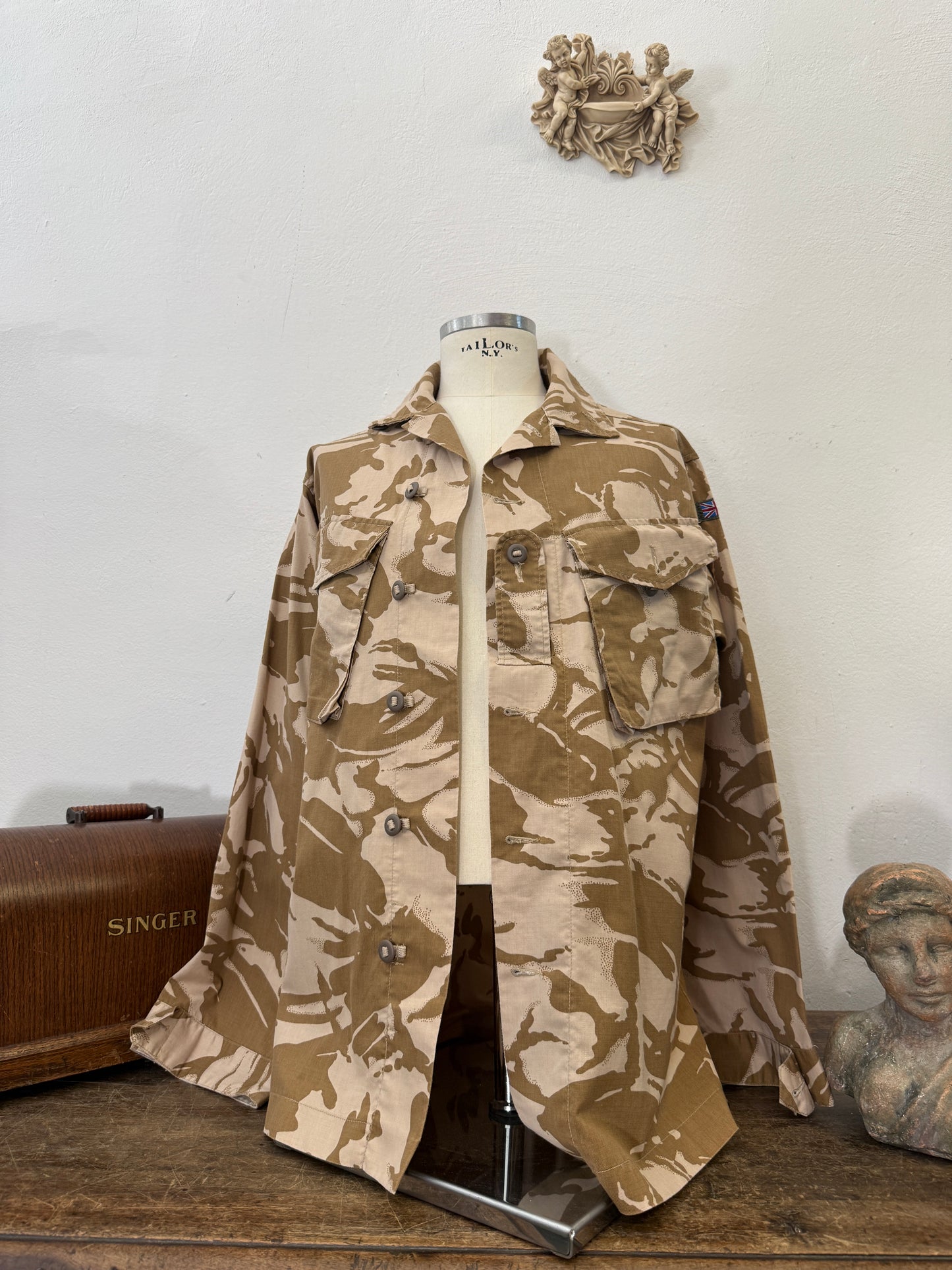Vintage British Army Dpm Jacket “XL”